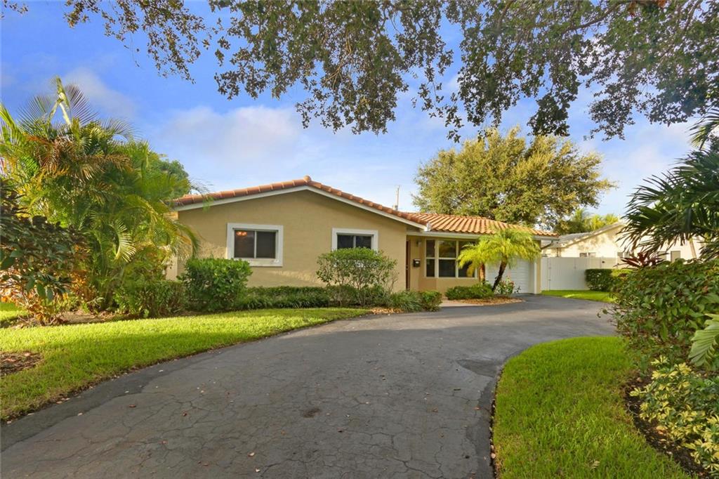 LIGHTHOUSE POINT ESTATES - Residential