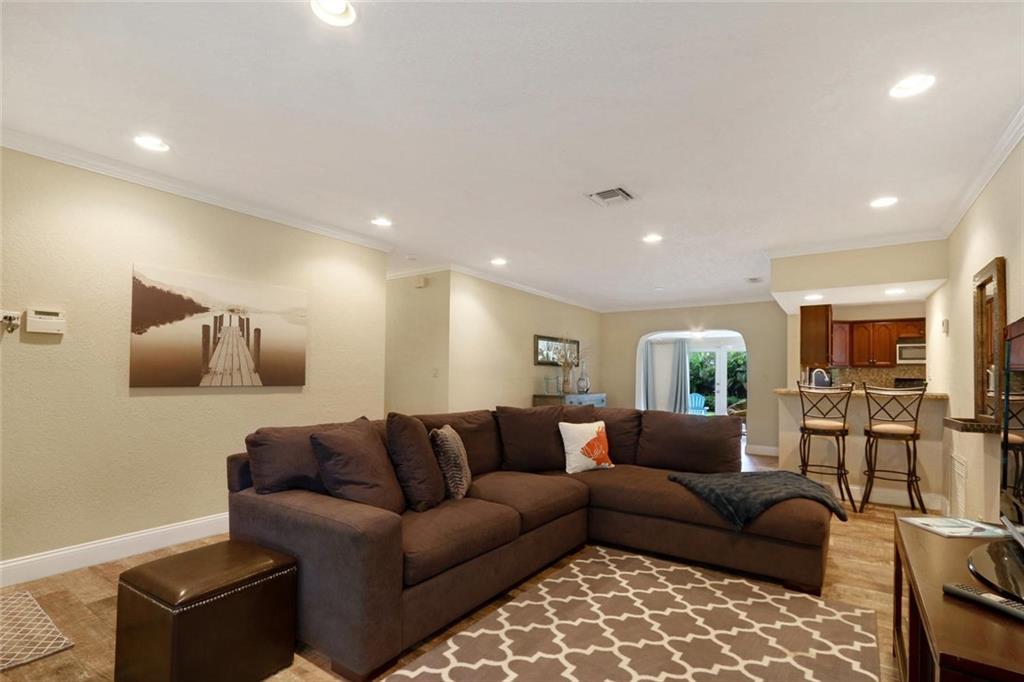 LIGHTHOUSE POINT ESTATES - Residential