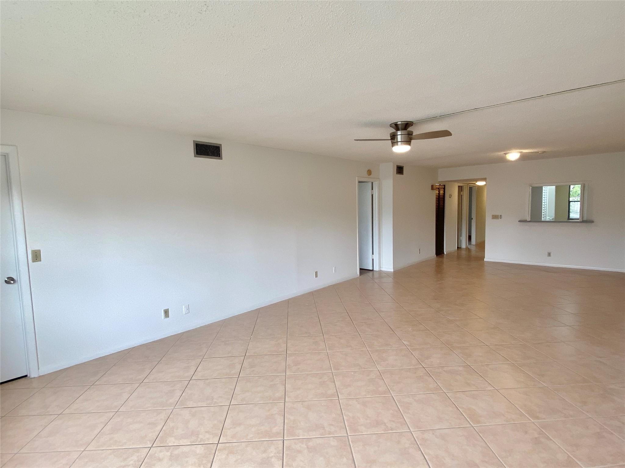 DELRAY OAKS CONDO - Residential Lease