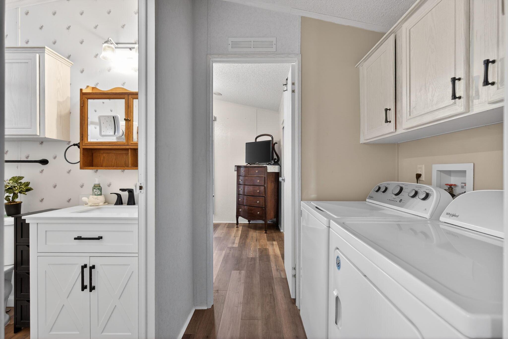 WOODBRIDGE MOBILE VILLAGE - Residential