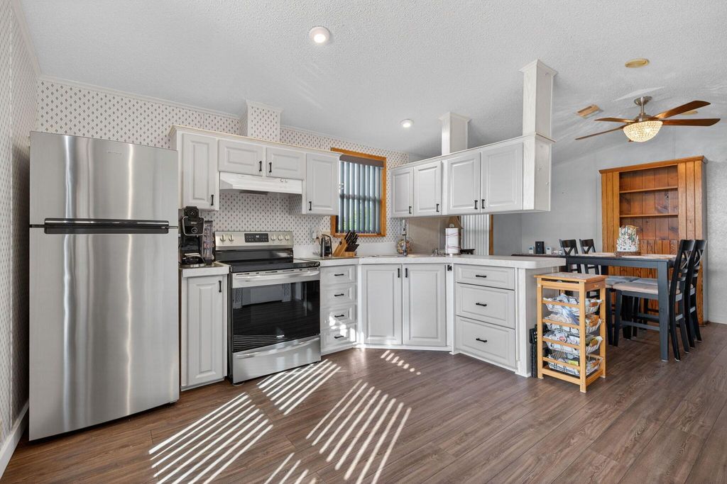 Photo of 11055 SE Federal Highway #61, Hobe Sound, FL 33455 (MLS # R11144155)