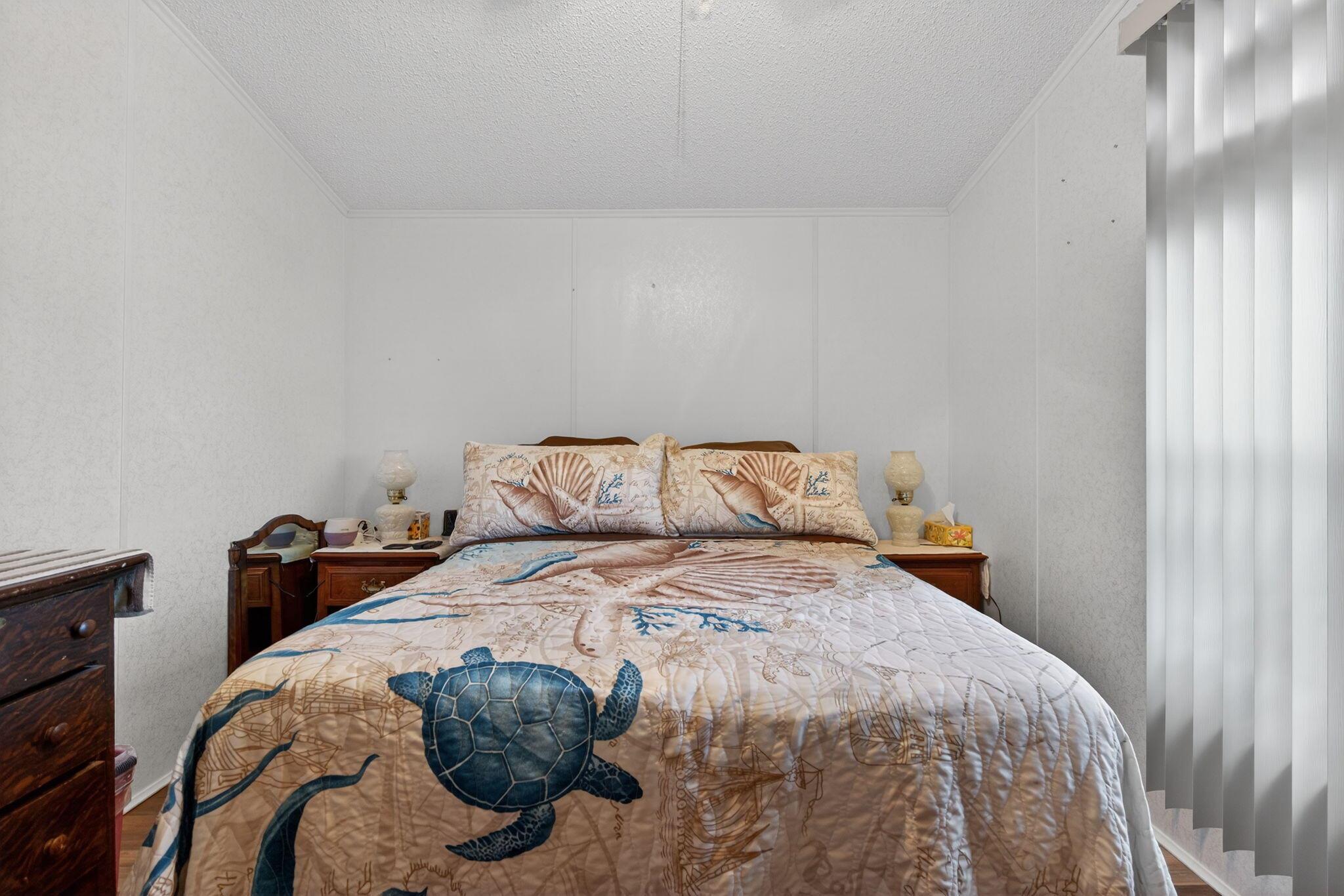 WOODBRIDGE MOBILE VILLAGE - Residential