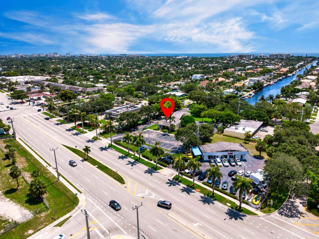 Photo of 4820 N FEDERAL Highway, Lighthouse Point, FL 33064 (MLS # B26059842)