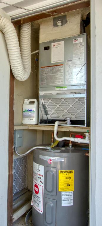 FOUNTAINS OF PALM BEACH CONDO 3 - Residential