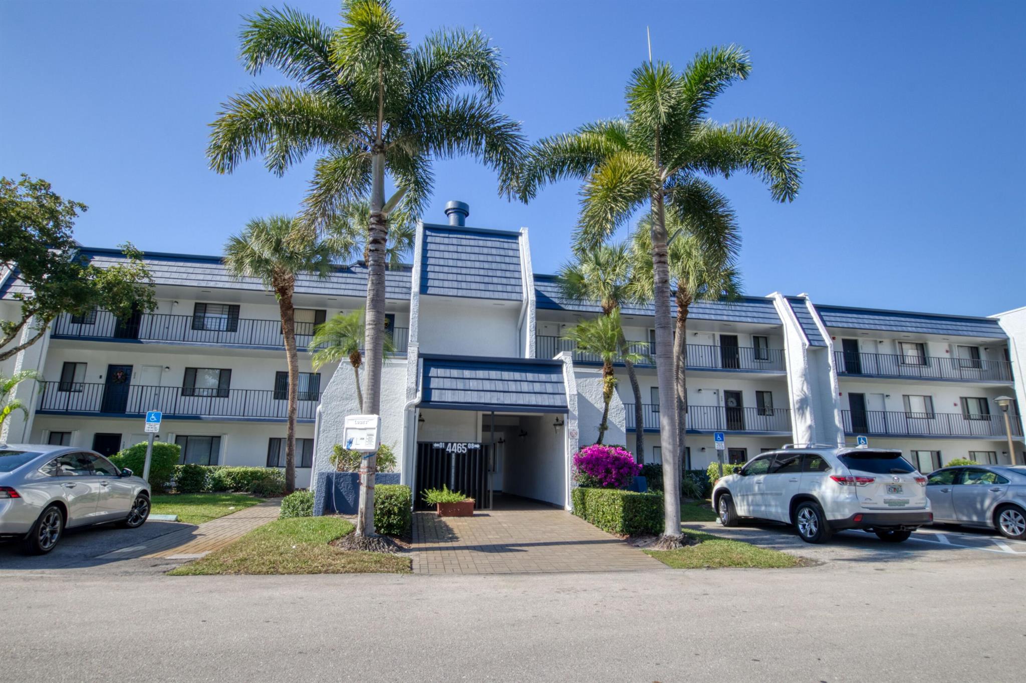 FOUNTAINS OF PALM BEACH C - Residential
