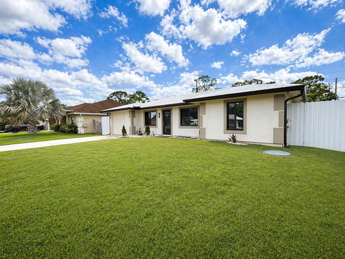 PORT ST LUCIE SECTION 18 - Residential
