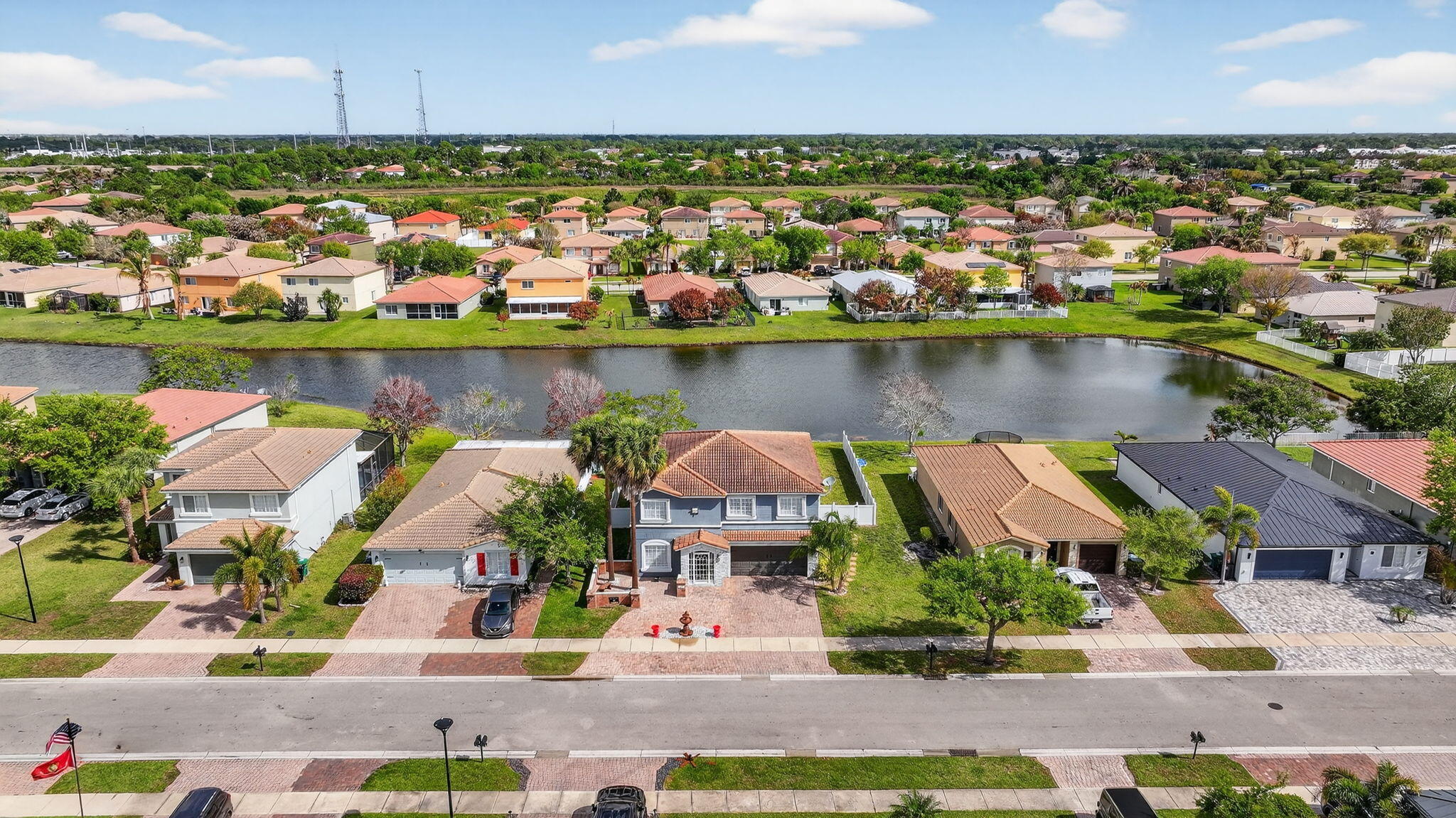 FOURTH  REPLAT OF PORTOFINO ISLES - Residential