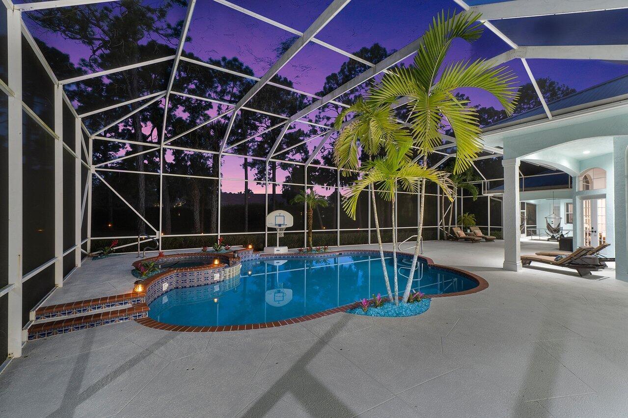 PADDOCK PARK 1 OF WELLING - Residential