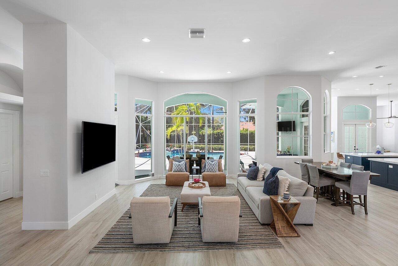 PADDOCK PARK 1 OF WELLING - Residential