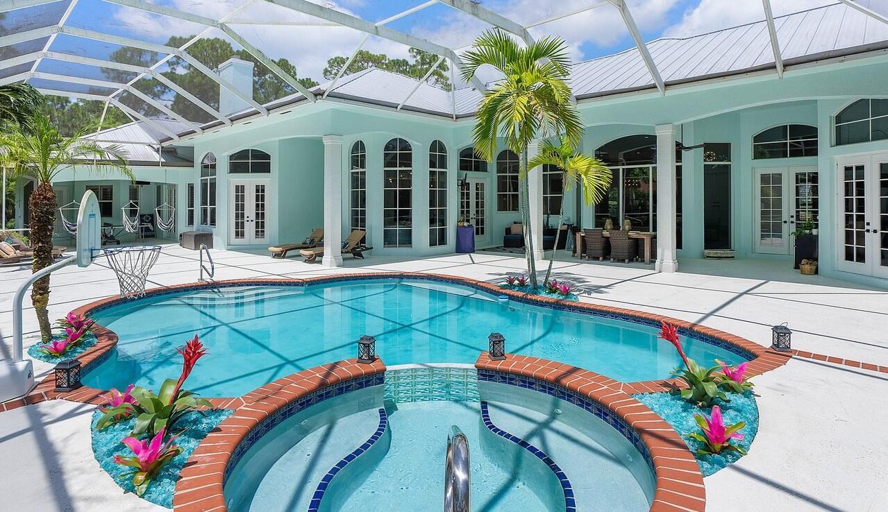 PADDOCK PARK 1 OF WELLING - Residential