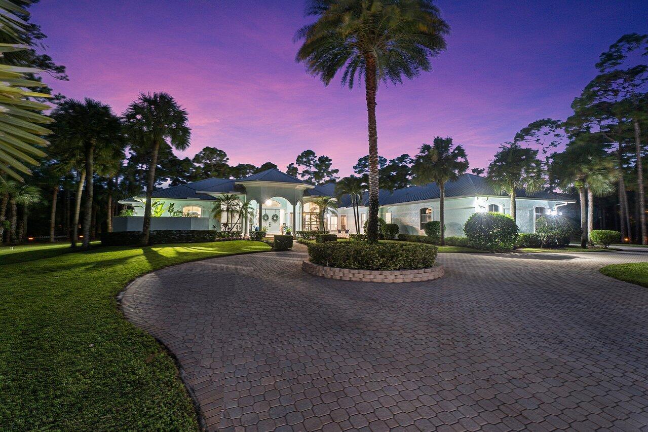 PADDOCK PARK 1 OF WELLING - Residential