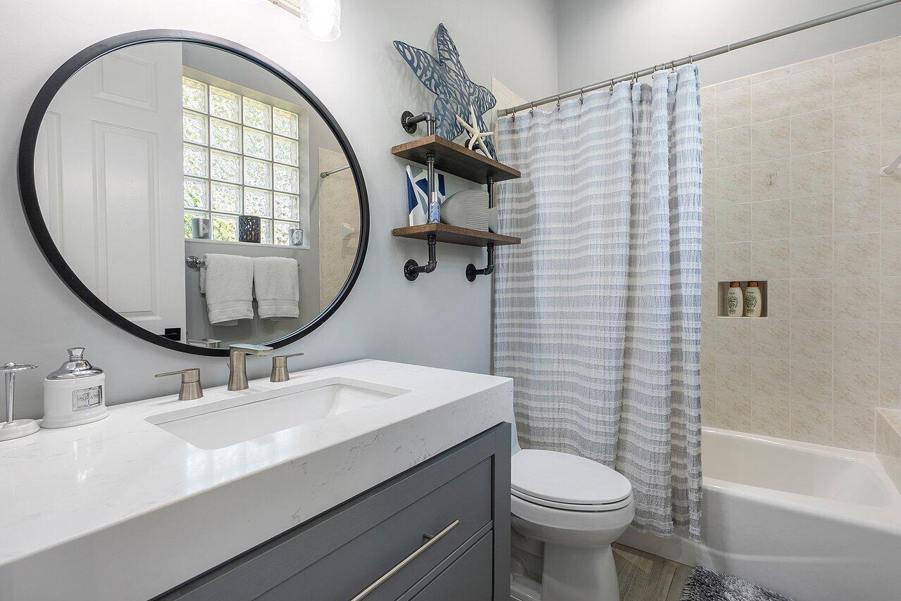 PADDOCK PARK 1 OF WELLING - Residential