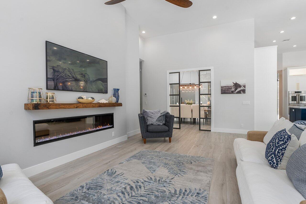 PADDOCK PARK 1 OF WELLING - Residential