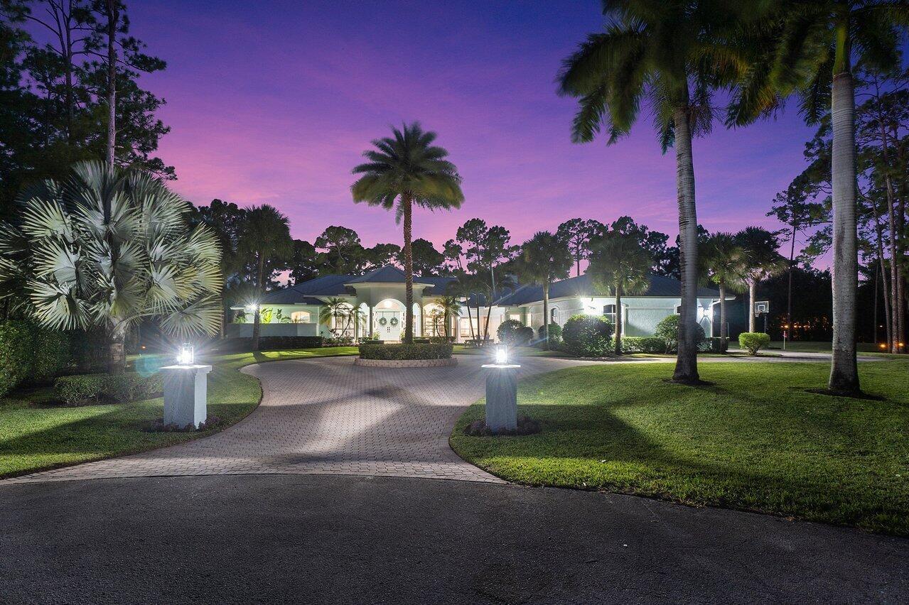 PADDOCK PARK 1 OF WELLING - Residential