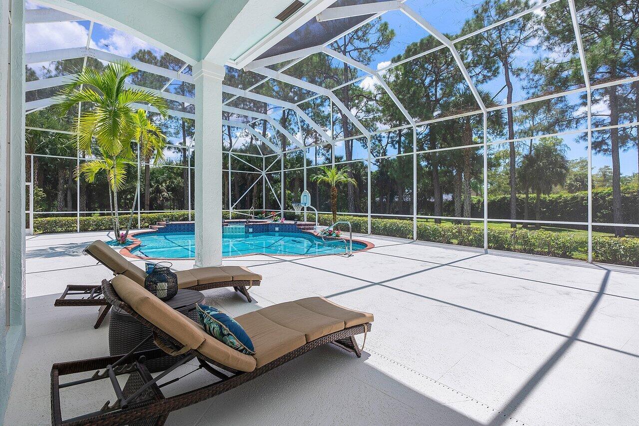 PADDOCK PARK 1 OF WELLING - Residential