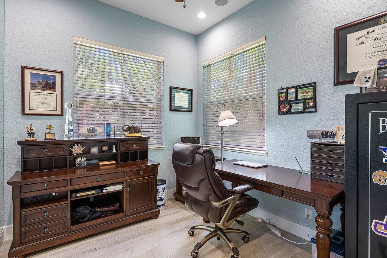 PADDOCK PARK 1 OF WELLING - Residential