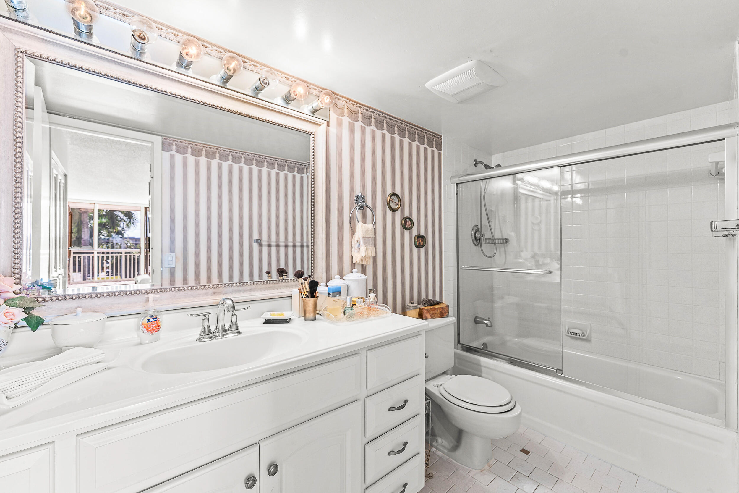 Barclay - Residential