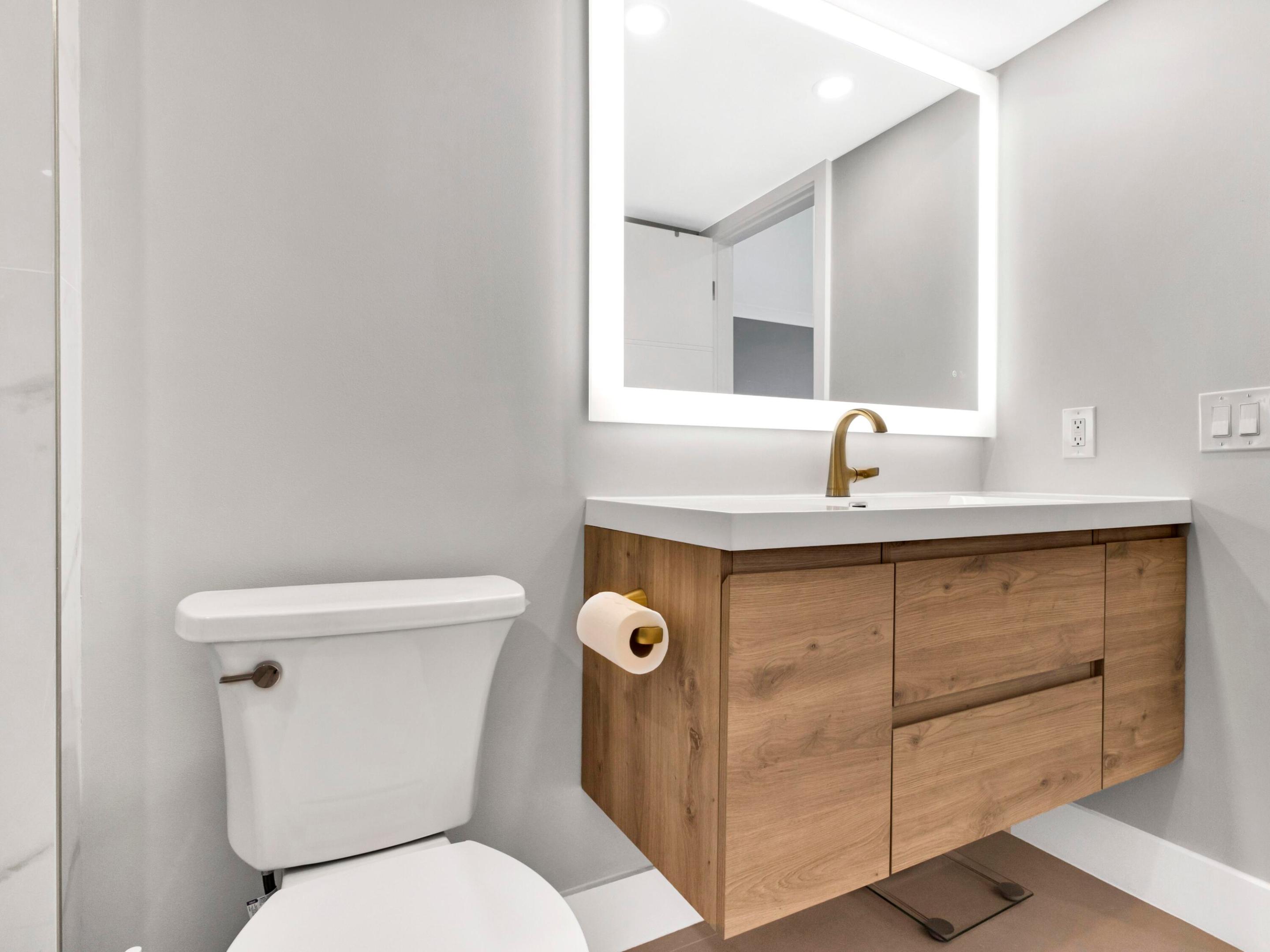 HARBOURSIDE - Residential Lease