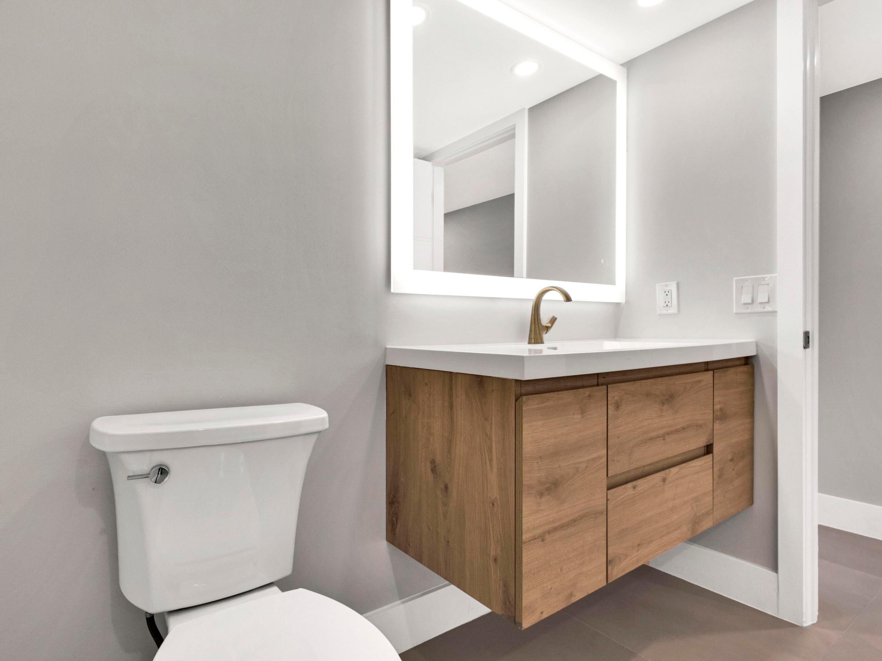 HARBOURSIDE - Residential Lease