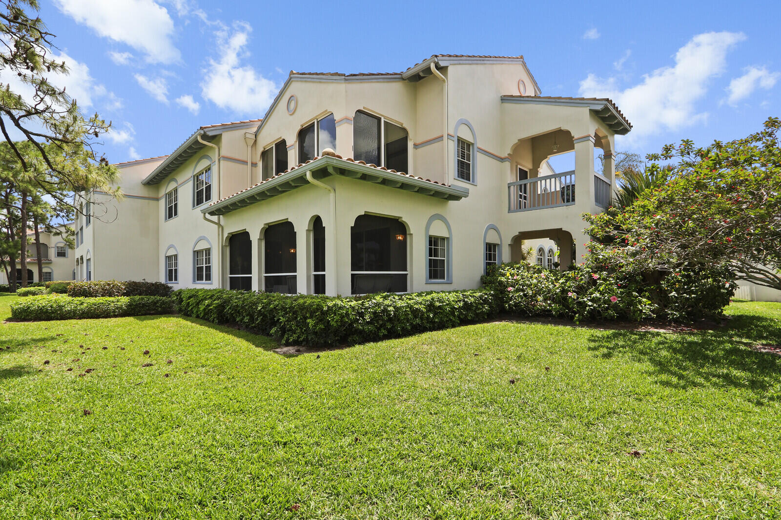 RYDER CUP VILLAS CONDO - Residential