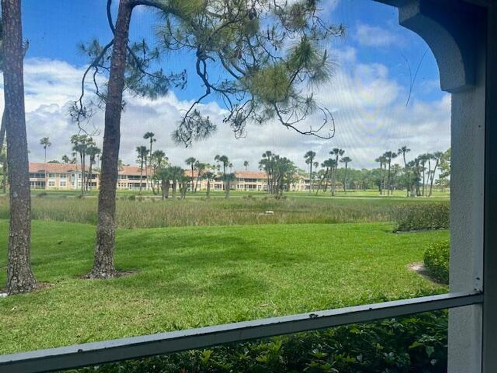 Photo of 301 S Ryder Cup Cir #301, Palm Beach Gardens, FL 33418 (MLS # B26014292)