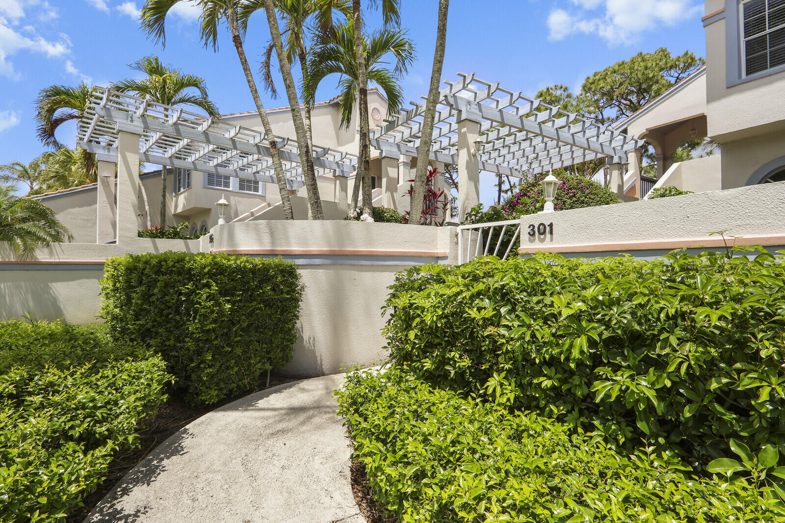 RYDER CUP VILLAS CONDO - Residential