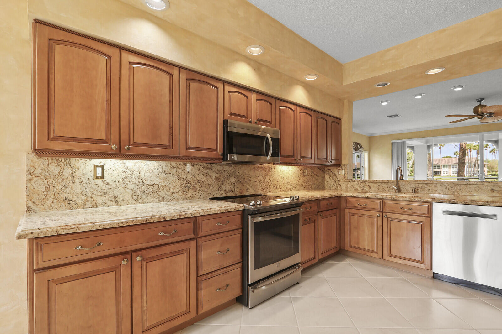 RYDER CUP VILLAS CONDO - Residential