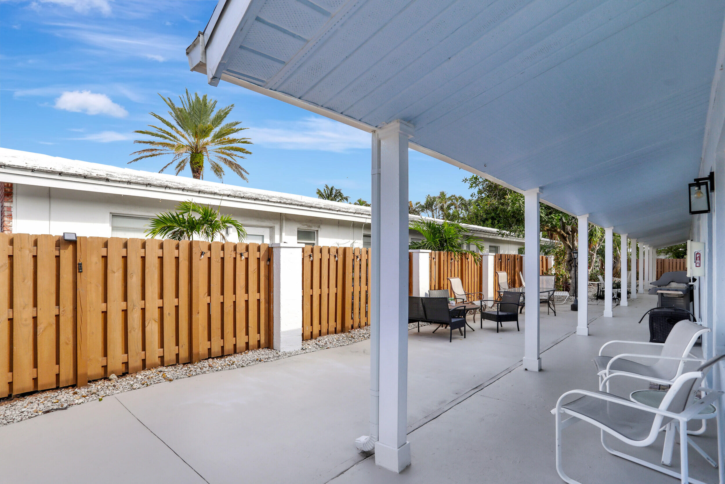 3208 Marine Drive 1