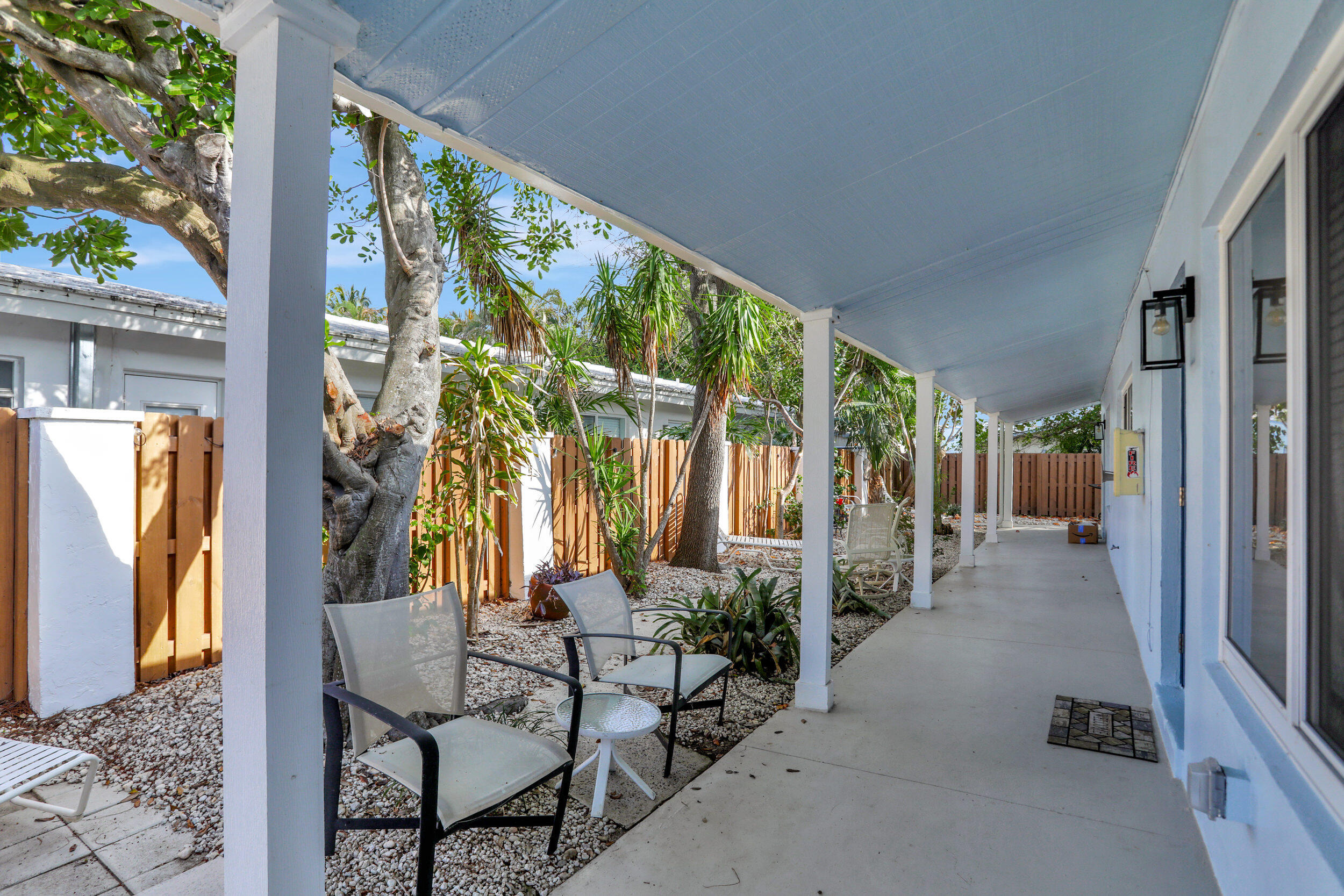 3208 Marine Drive 1