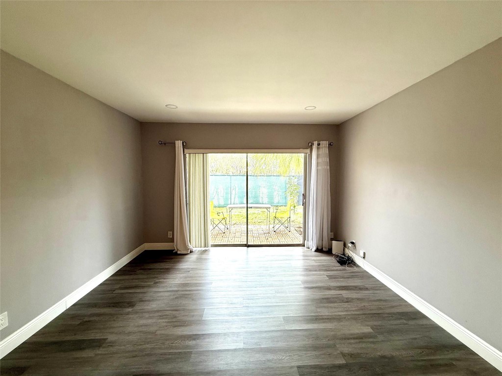 Boca Lakes - Residential