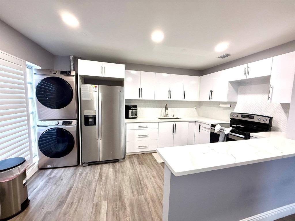 Boca Lakes - Residential