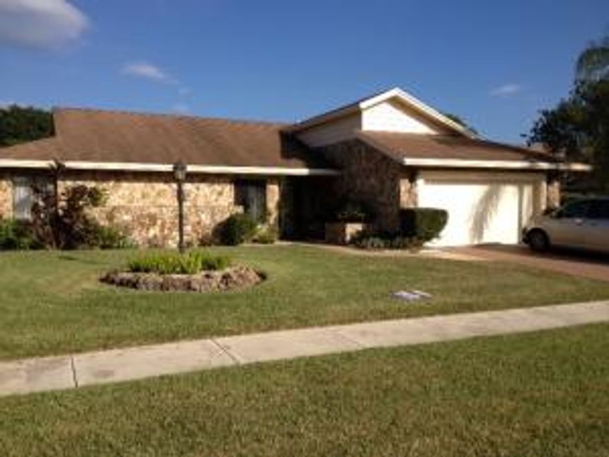 CHARMING & IMPECCABLY KEPT 3/2, POOL HOME ON OVERSIZED WATERFRONT LOT!  ORIGINAL OWNER AND THEY UPGRADED THE LAND ELEVATION 18'' HIGHER THAN NEIGHBORING STANDARD LOT LINES! ''NEW ROOF 2014''  NEWER: A/C INT & EXT, DIAMOND BRITE, REFRIGERATOR & OVEN BETWEEN 2006-2008.  WOOD BURNING FIREPLACE.  BEAUTIFUL OPEN OVERSIZED POOL & JACUZZI/PATIO AREA WITH NEWER PAVER DECK W/PROTECTIVE CHILD FENCE AROUND WHOLE PERIMETER!  LOVELY WELL MAINTAINED LANDSCAPING W/CANAL DRAWN SPRINKLING SYSTEM.  TRANQUIL, PRIVATE & VERY SCENIC BACKYARD-BEAUTIFUL FIELDSTONE ON FRONT OF HOUSE.  EVER-POPULAR & HIGHLY SOUGHT AFTER INDIAN HEAD OF LOGGERS RUN WIH ALL A-RATED SCHOOLS, SHOPPING, RESTAURANTS, SOUTH COUNTY REGIONAL PARK & ITS NUMEROUS AMENITIES, ALL WITHIN WALKING/BIKING DISTANCE!!  OWNER IS MOTIVATED.  BRING OFFE