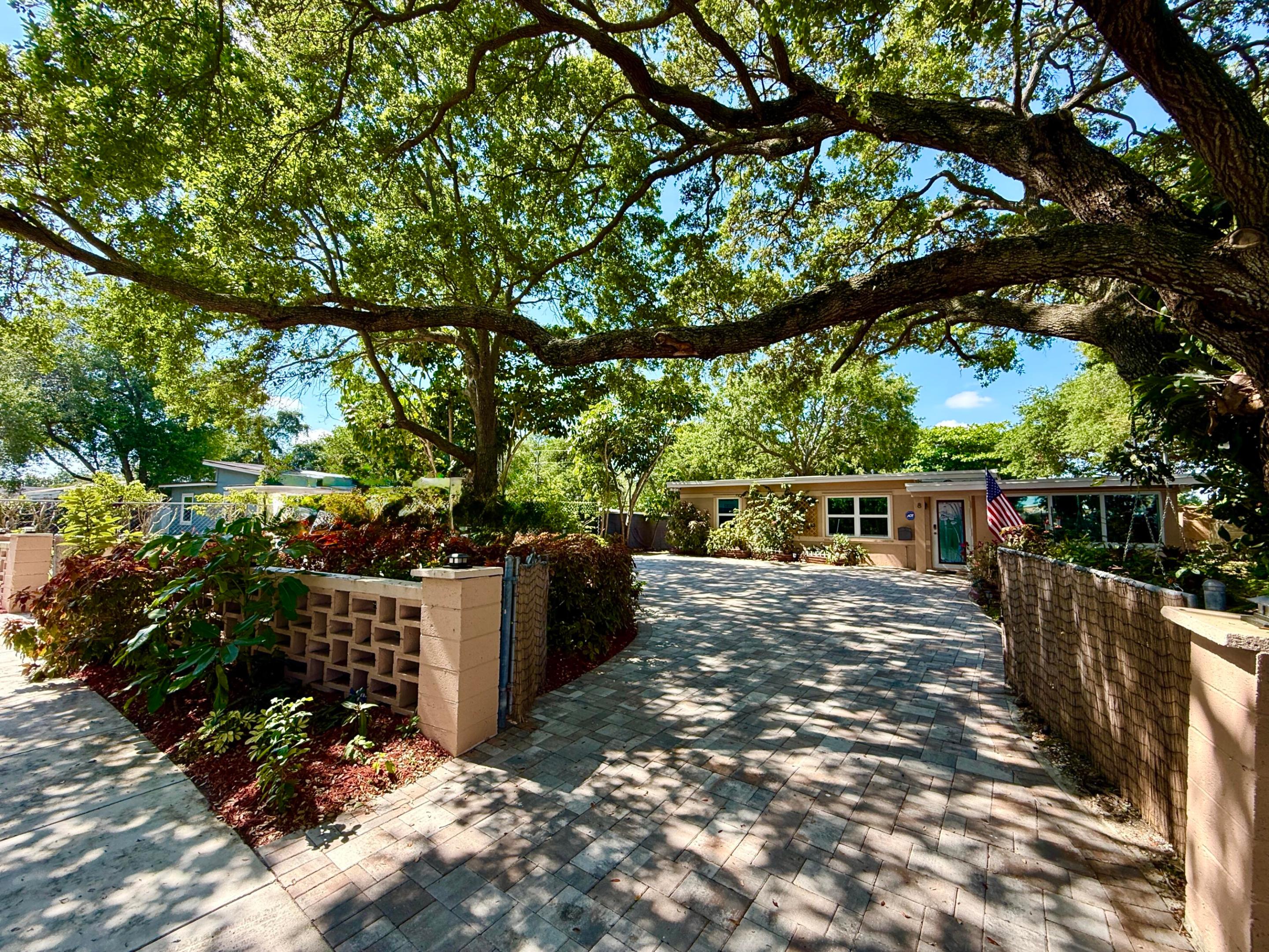 MIAMI GARDENS ESTATES SEC 3 - Residential