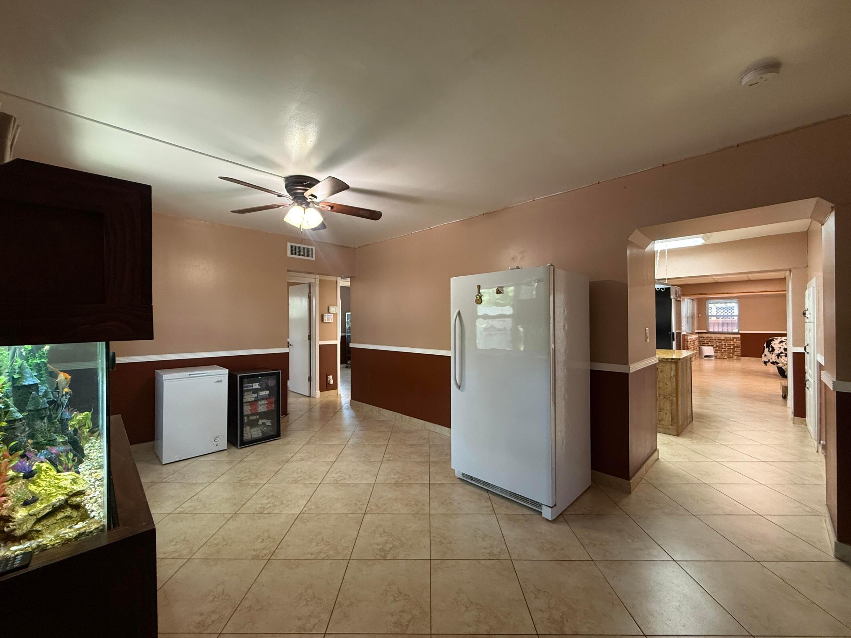 MIAMI GARDENS ESTATES SEC 3 - Residential