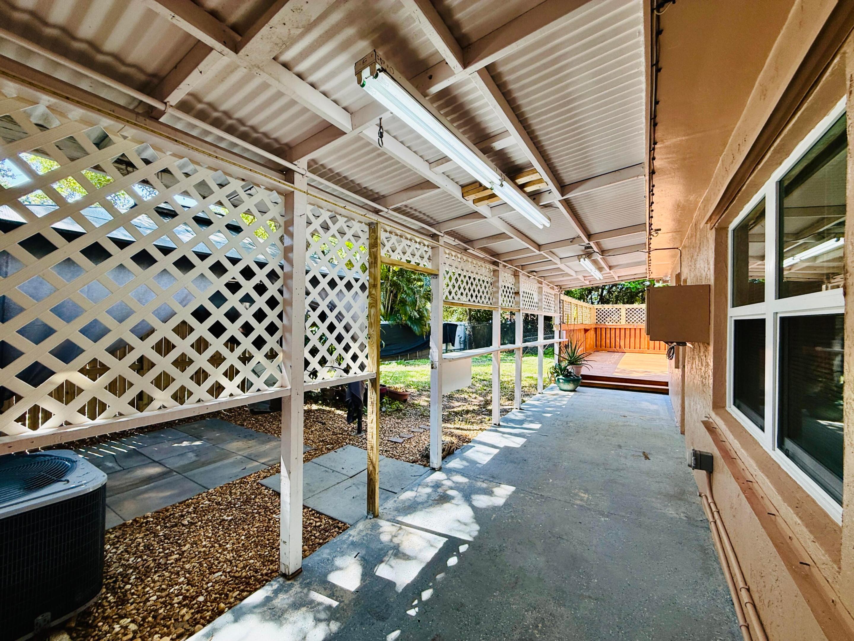 MIAMI GARDENS ESTATES SEC 3 - Residential