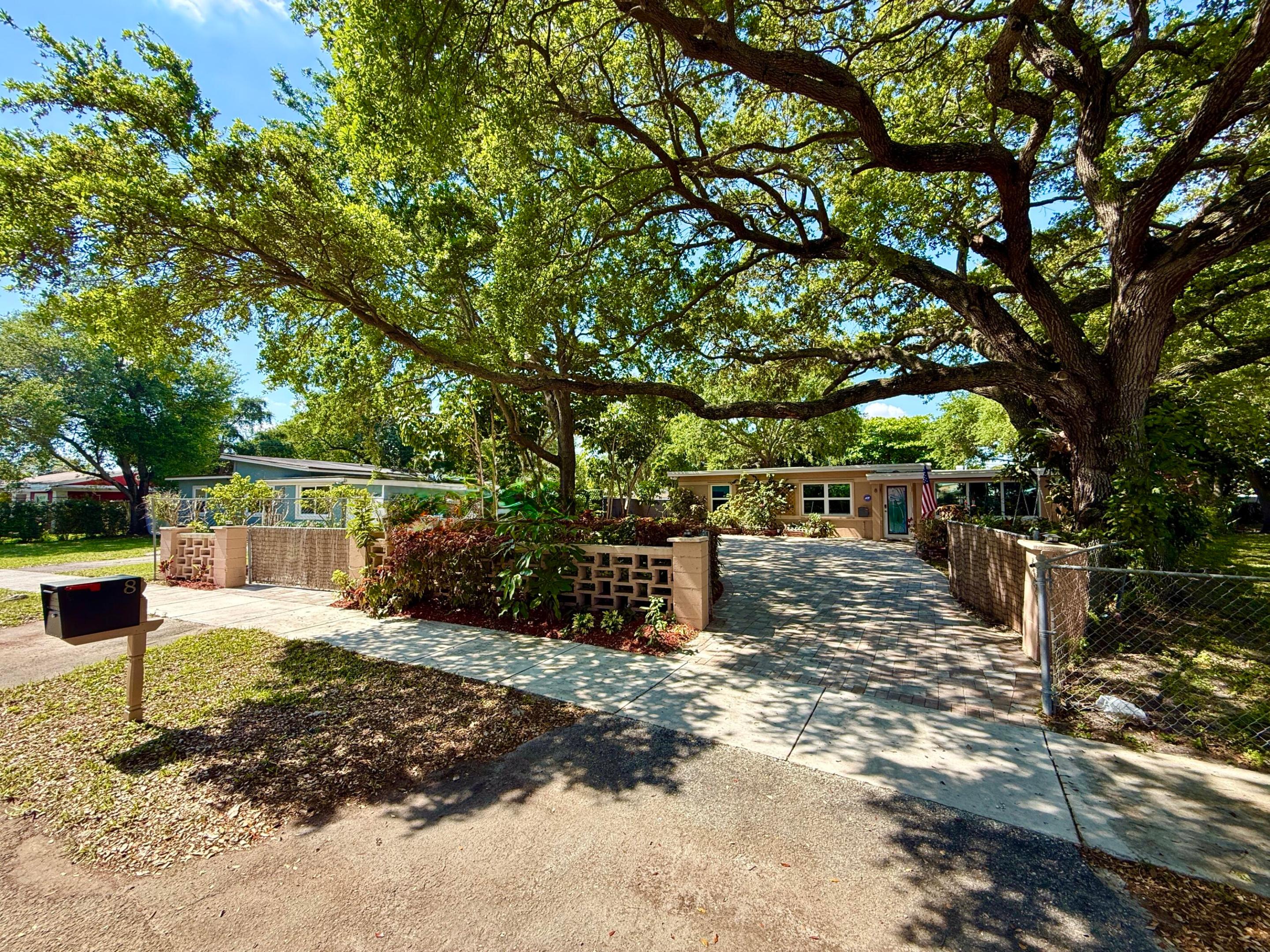 MIAMI GARDENS ESTATES SEC 3 - Residential