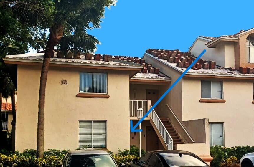 STERLING VILLAGES OF PALM BEACH LAKES CONDO - Residential Lease