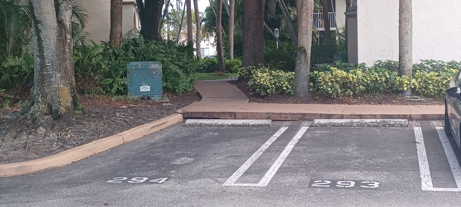 STERLING VILLAGES OF PALM BEACH LAKES CONDO - Residential Lease