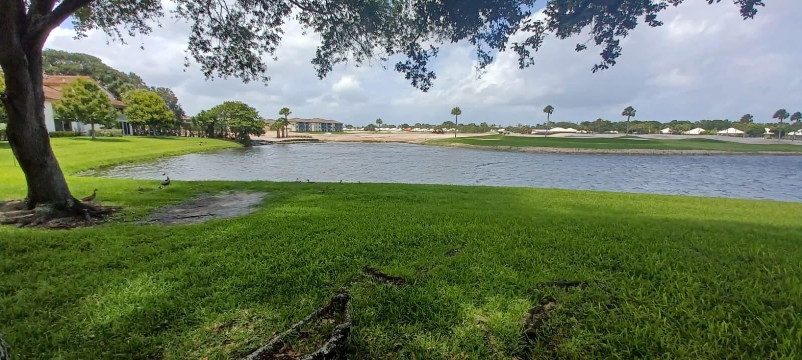 STERLING VILLAGES OF PALM BEACH LAKES CONDO - Residential Lease
