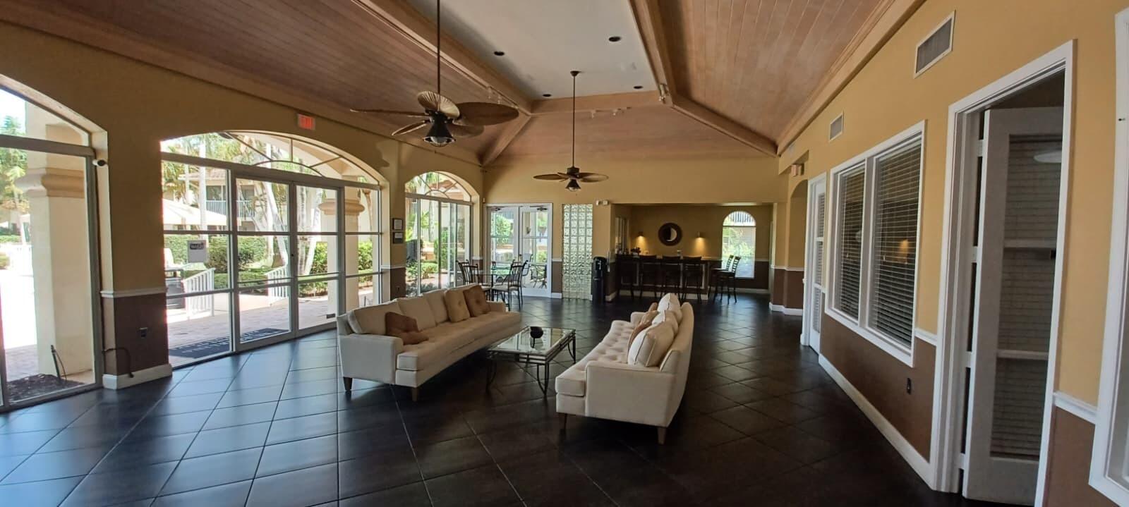 STERLING VILLAGES OF PALM BEACH LAKES CONDO - Residential Lease