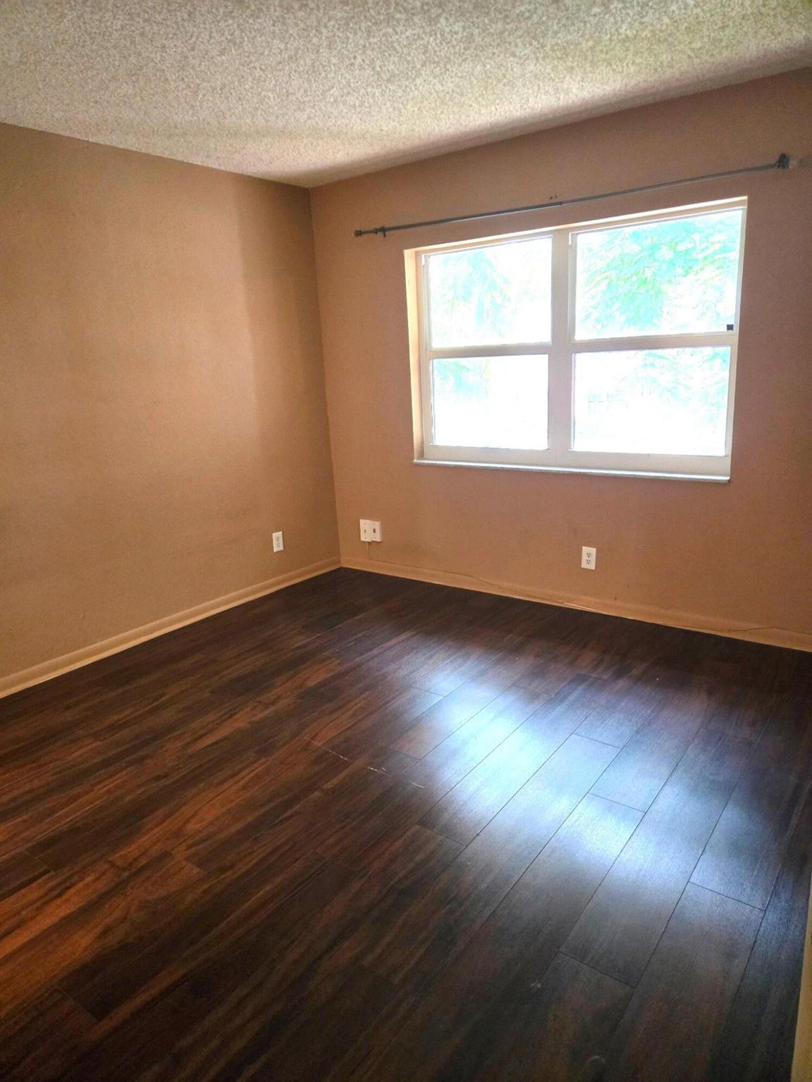 COCO CAY CONDO - Residential Lease