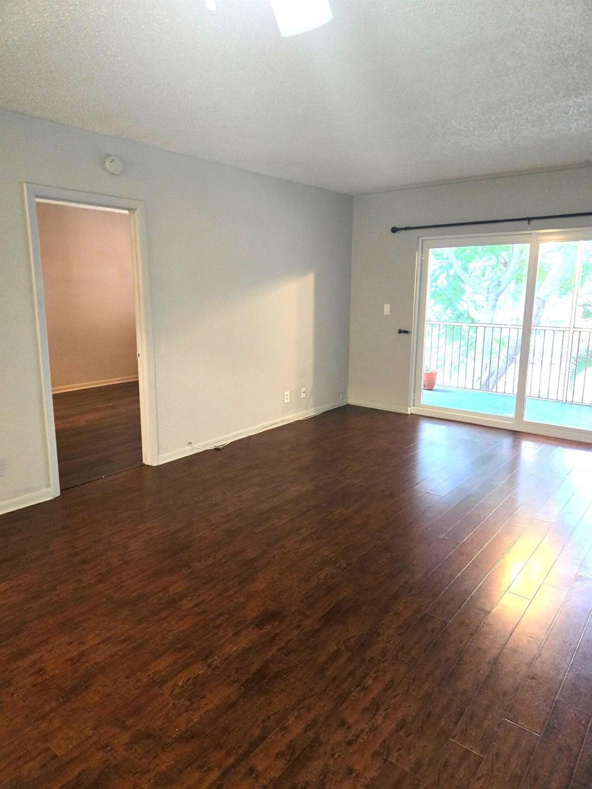 COCO CAY CONDO - Residential Lease