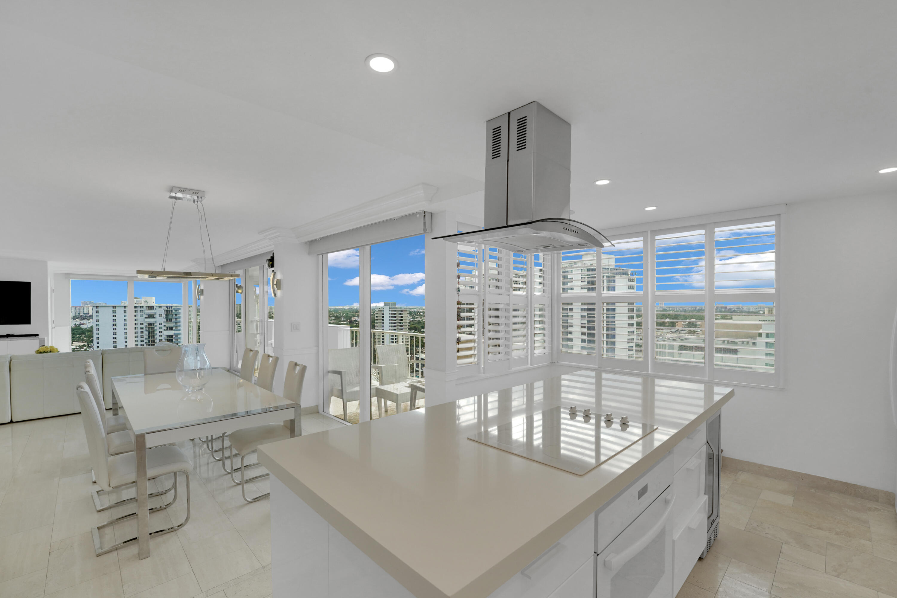 SUNRISE EAST CONDO - Residential