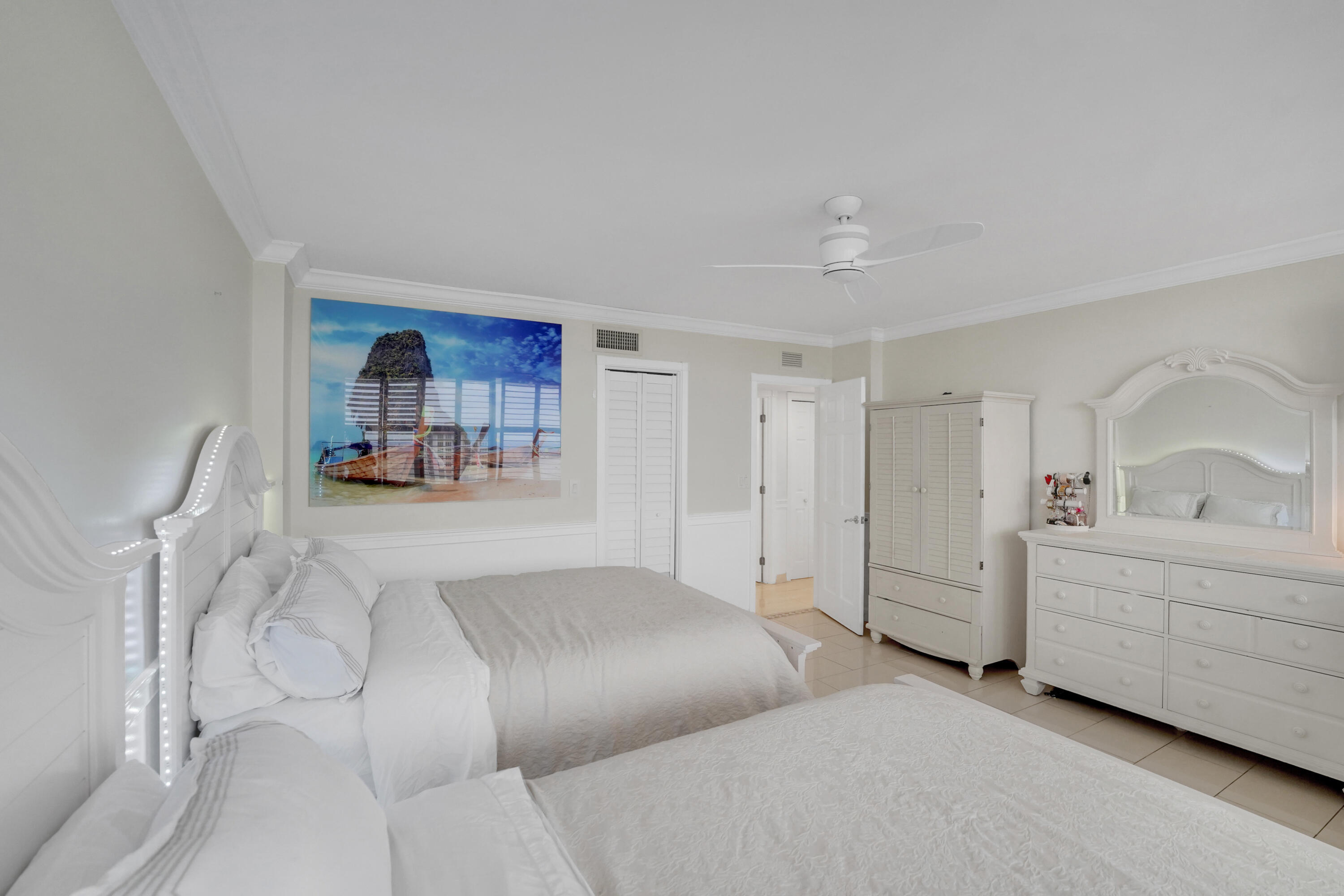 SUNRISE EAST CONDO - Residential