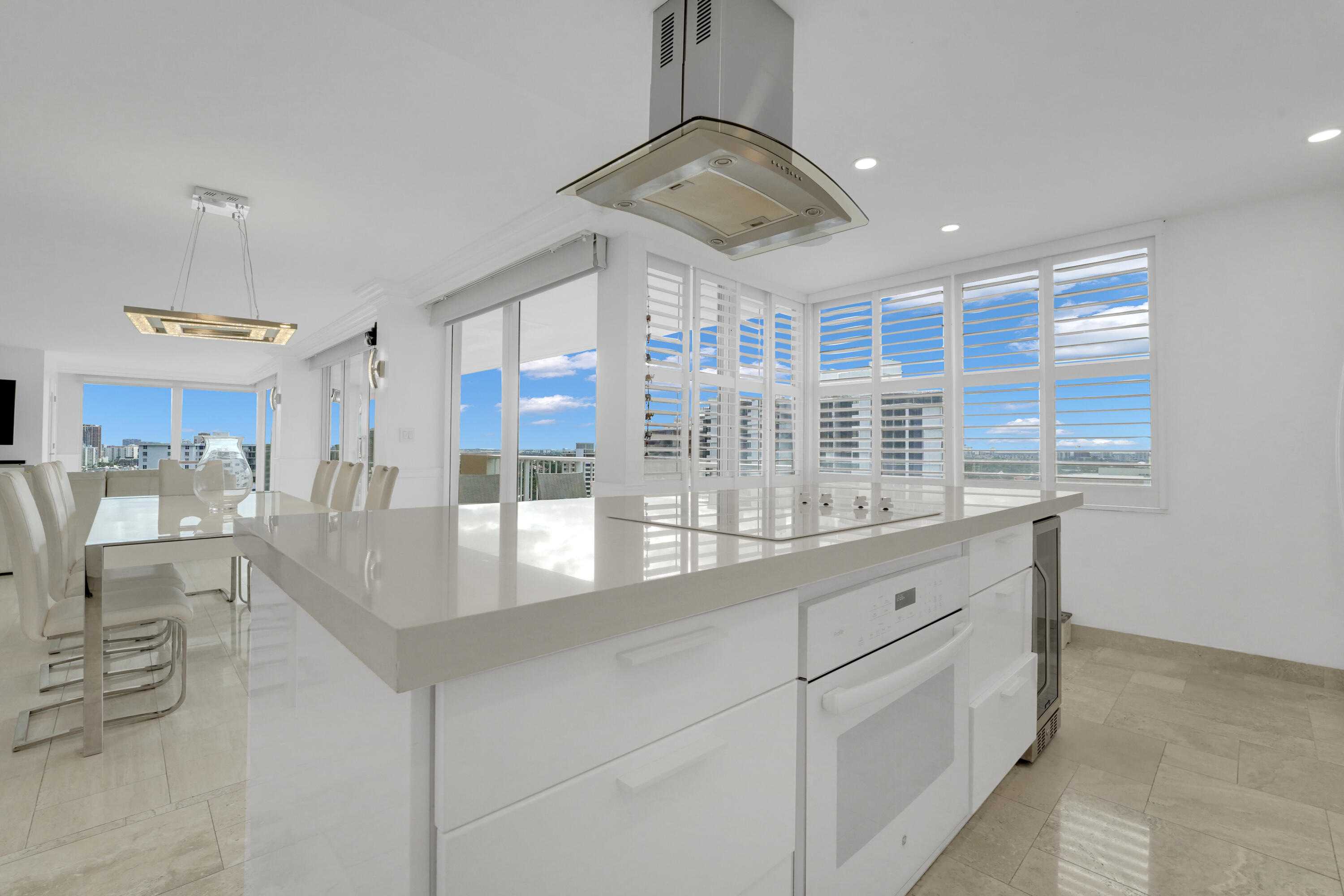 SUNRISE EAST CONDO - Residential