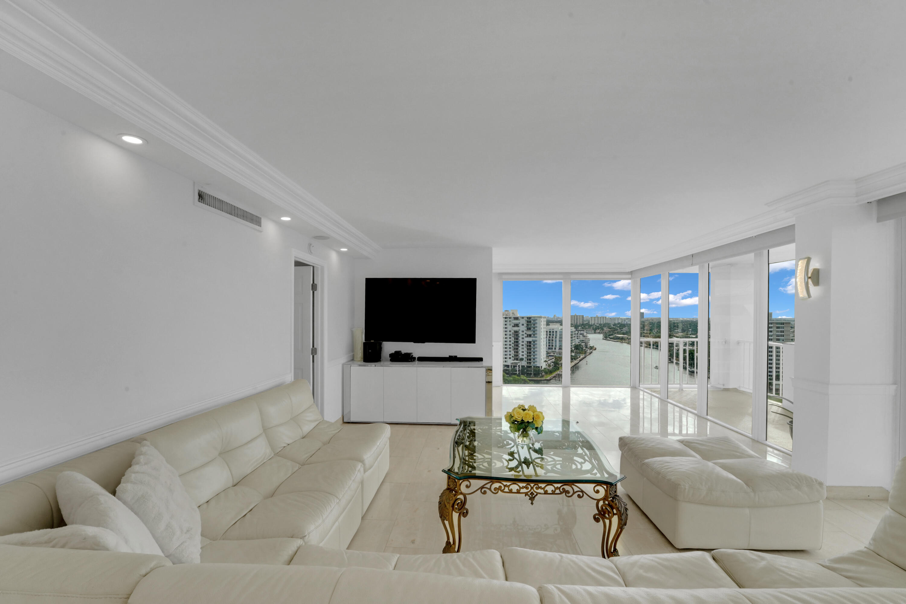 SUNRISE EAST CONDO - Residential