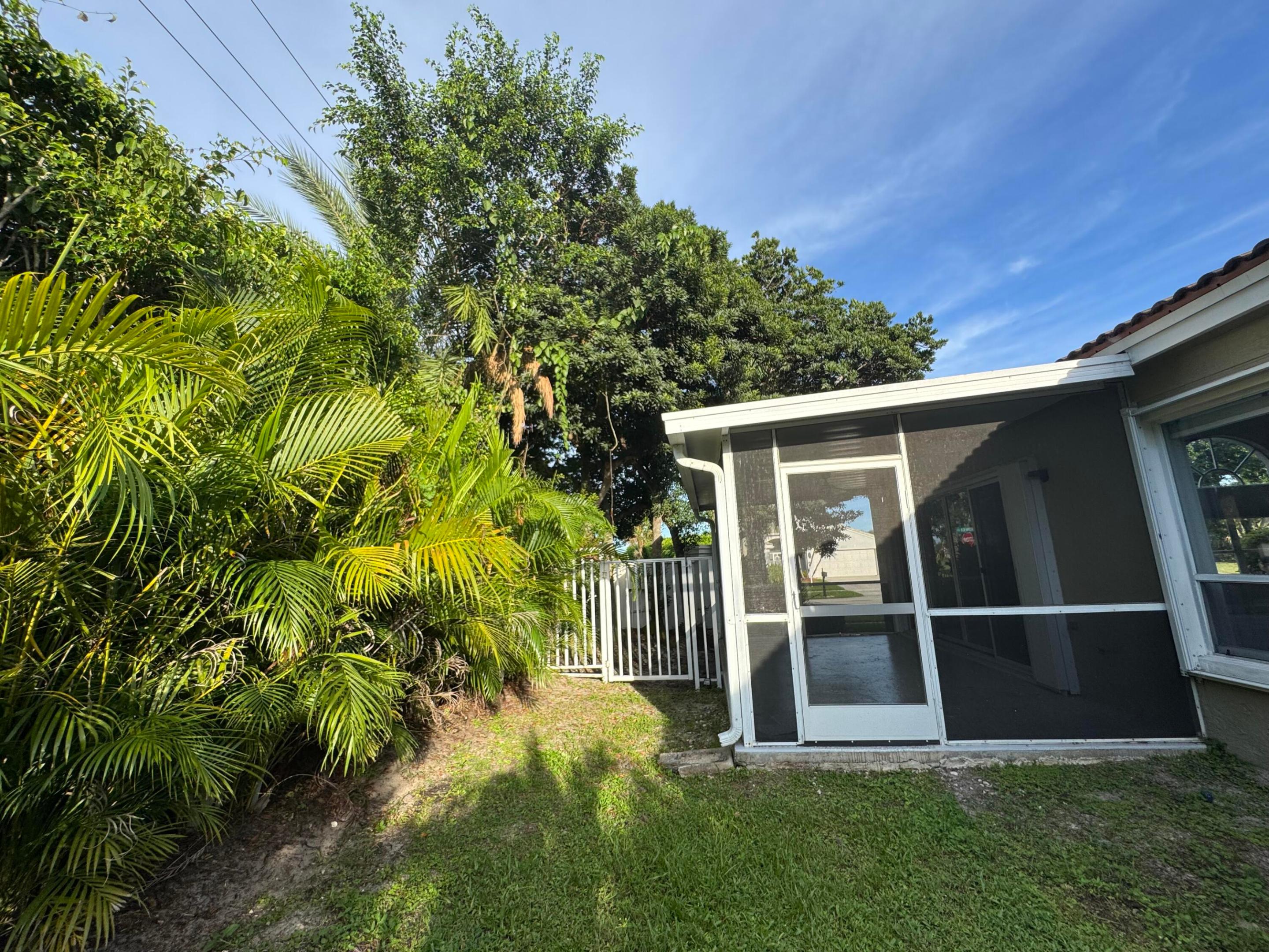 BOCA LANDINGS - Residential