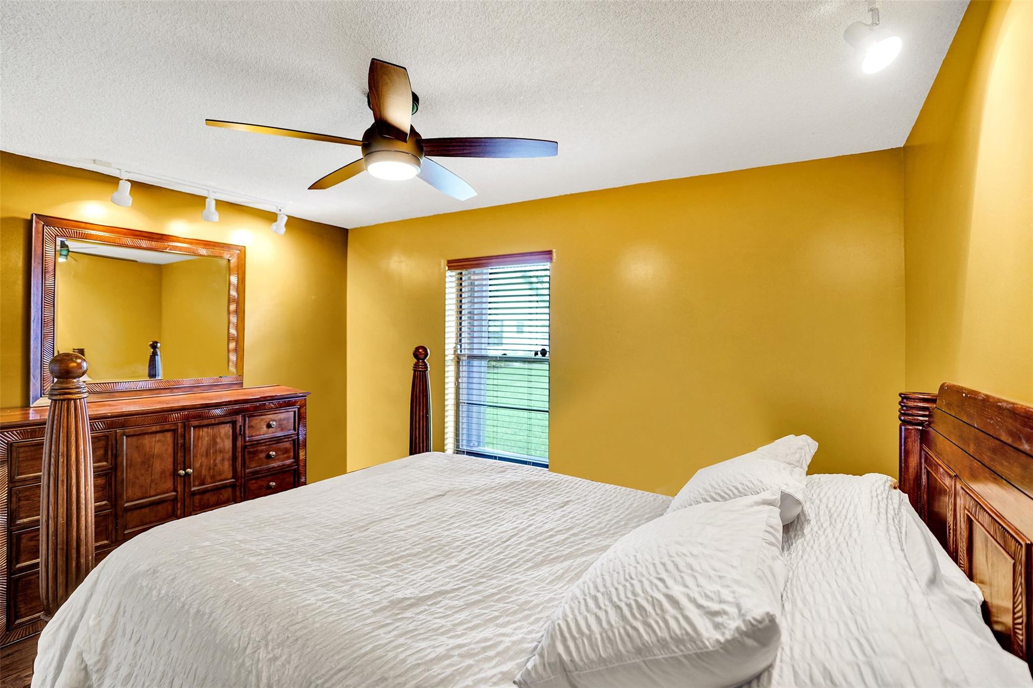 River Oaks - Residential