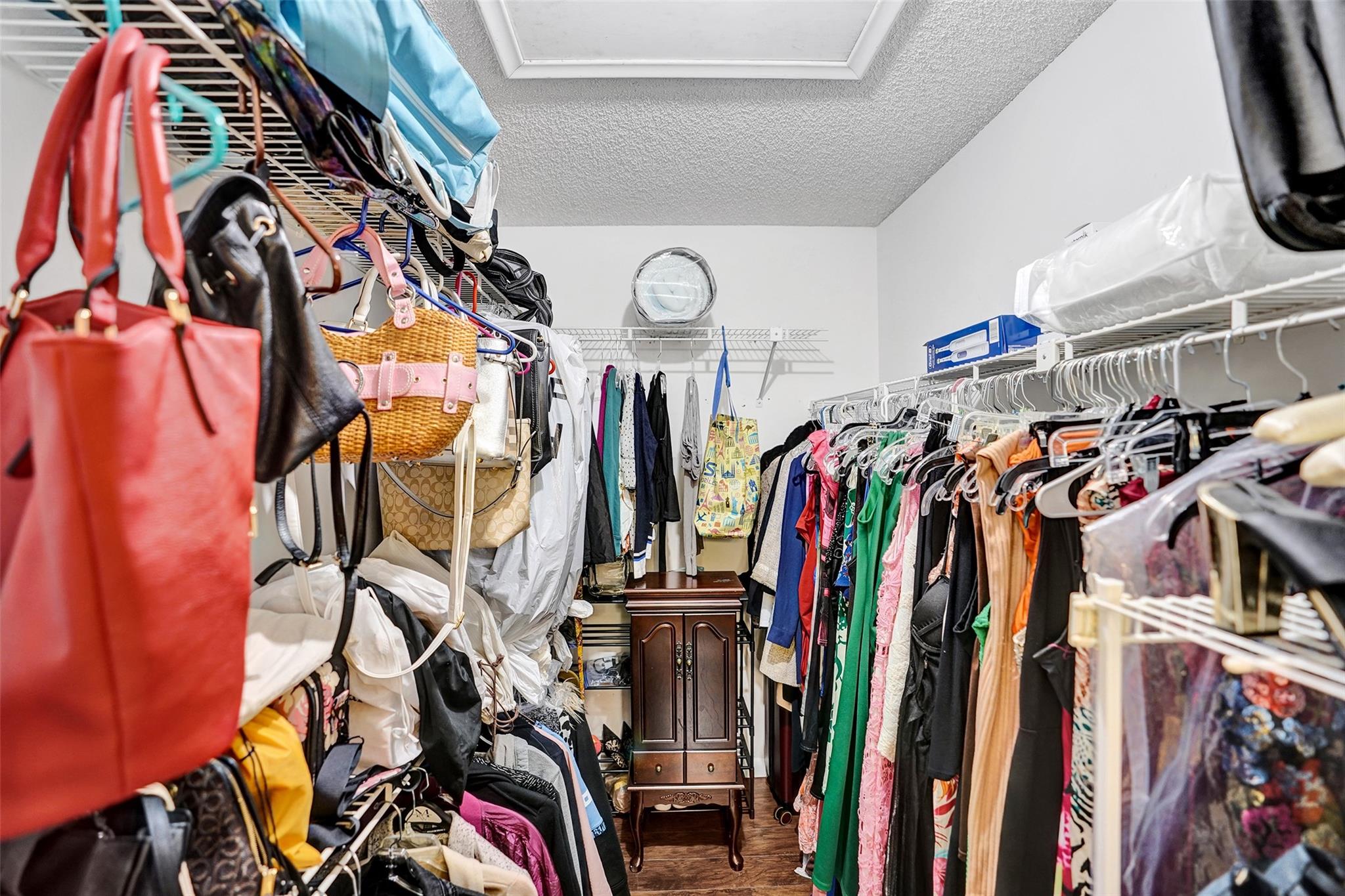 River Oaks - Residential