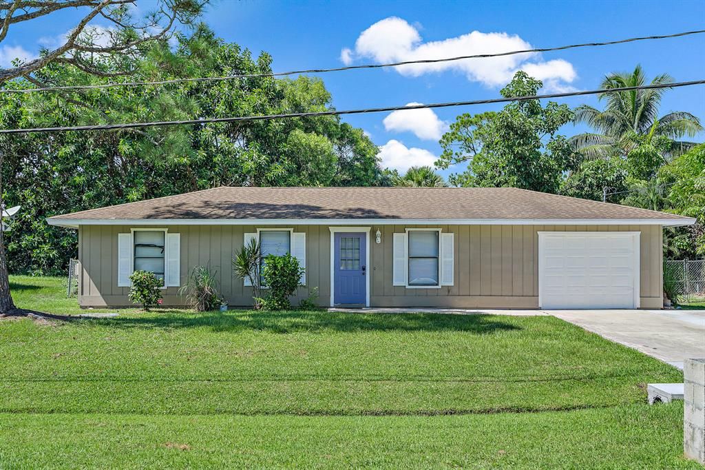 Photo of 751 SE Voltair Terrace, Port Saint Lucie, FL 34983 (MLS # R10740062)